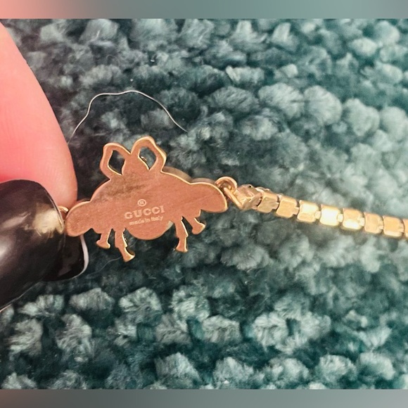 COPY - Gorgeous Authentic Gucci GG pearl bee rhinestone link bracelet - Picture 5 of 7